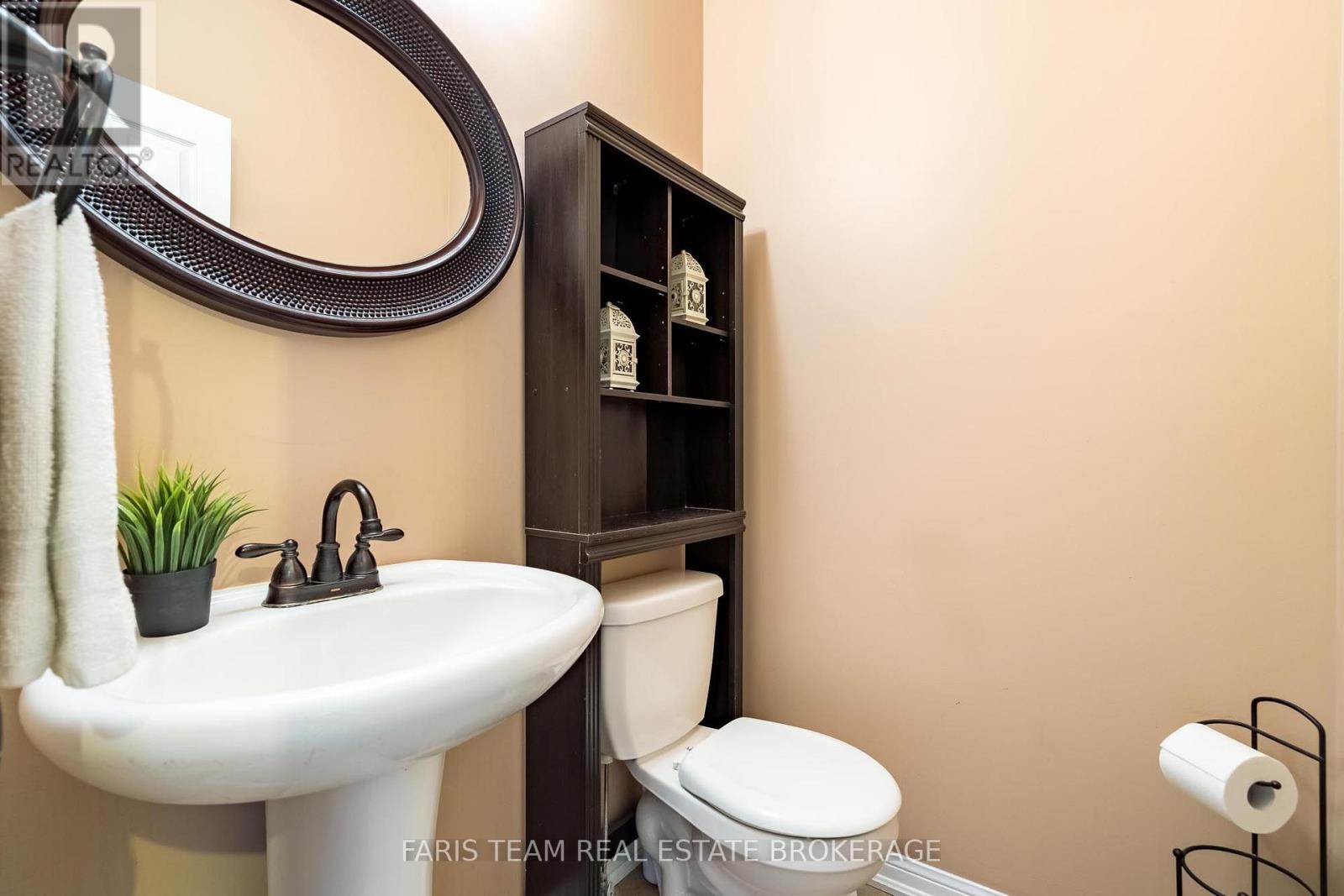 111 MONARCHY STREET - Image 16