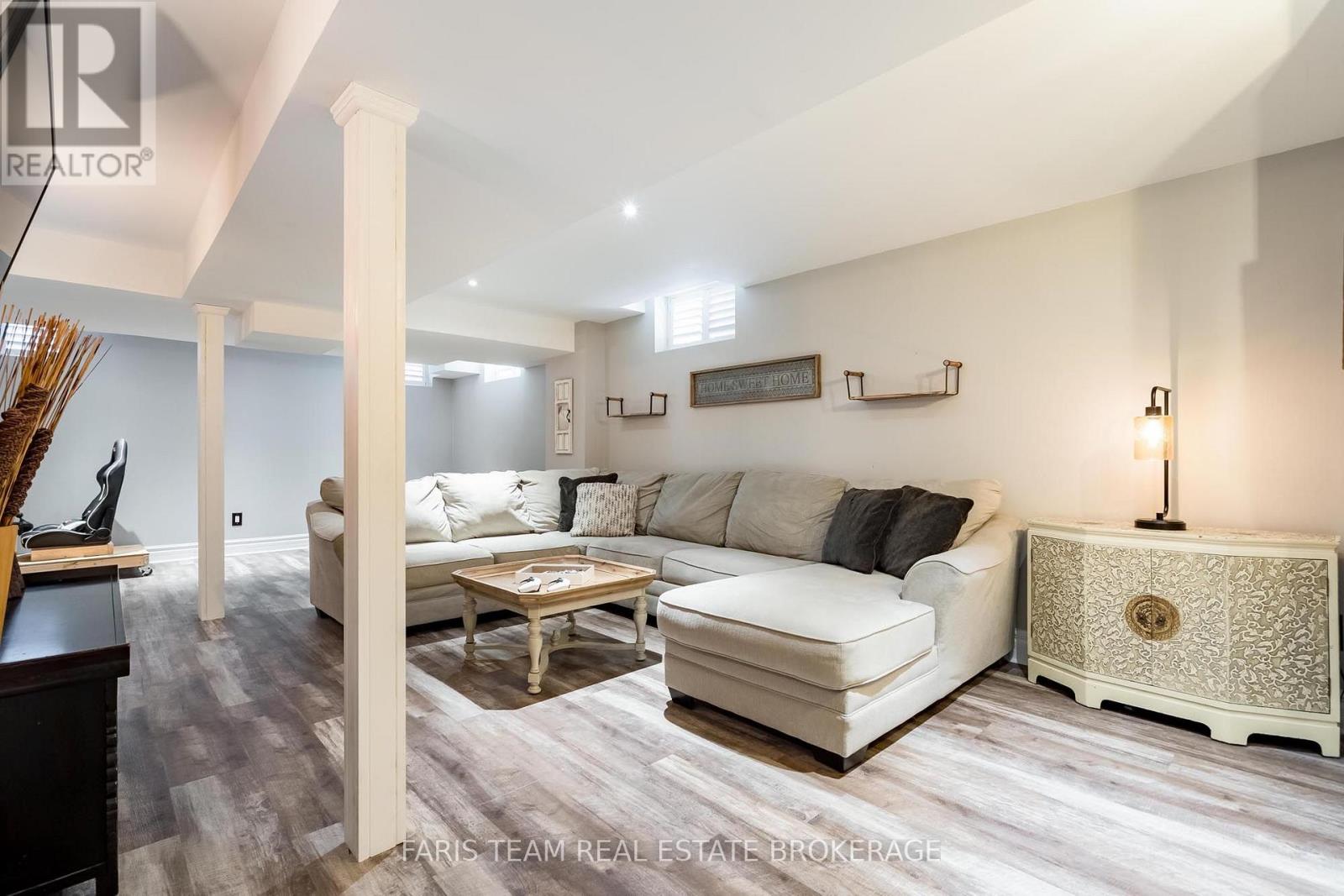 111 MONARCHY STREET - Image 26