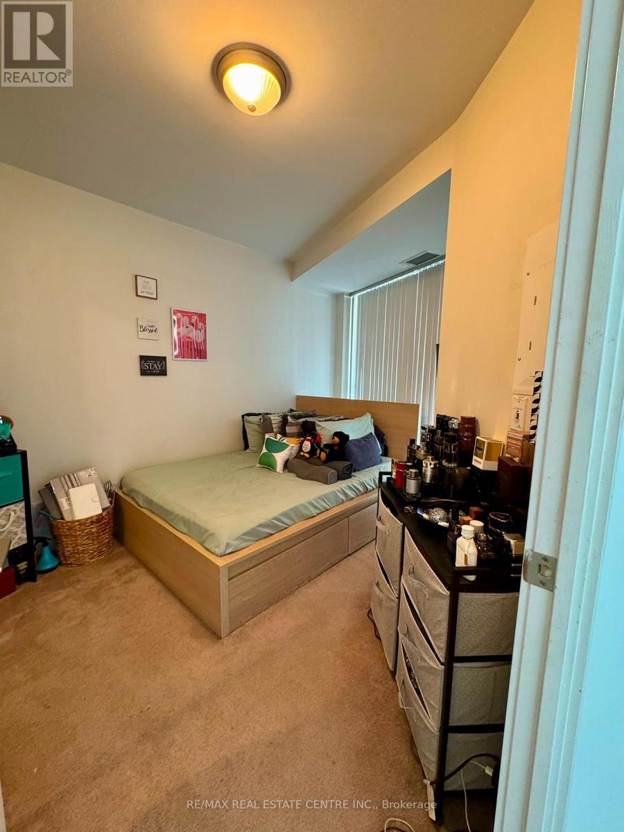#802 50 ABSOLUTE AVENUE - 13