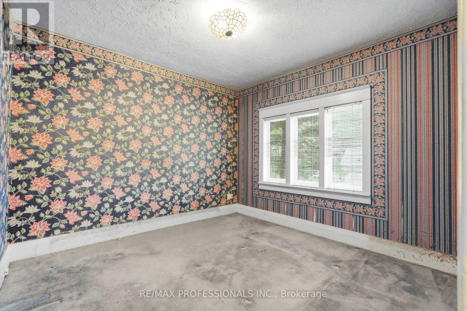 20 FALLINGBROOK ROAD - 8