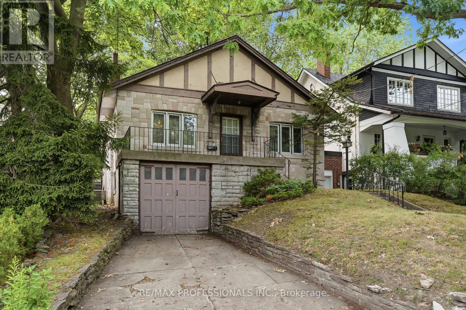 20 FALLINGBROOK ROAD - 2