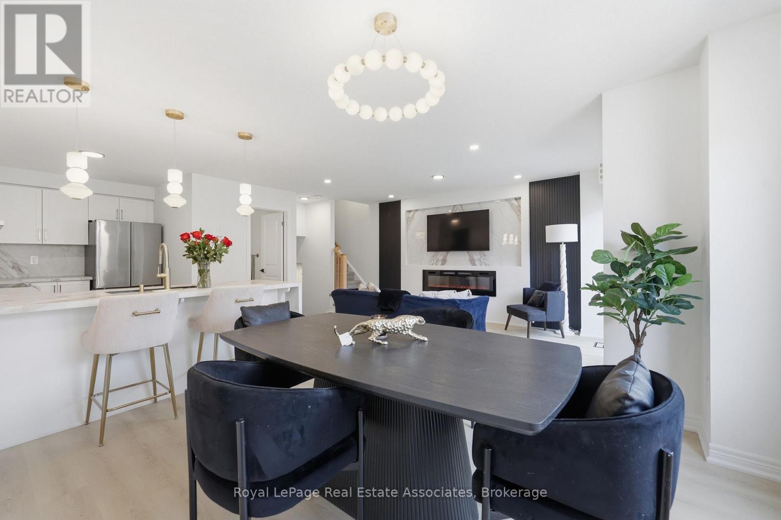 65 DRYDEN LANE - 17