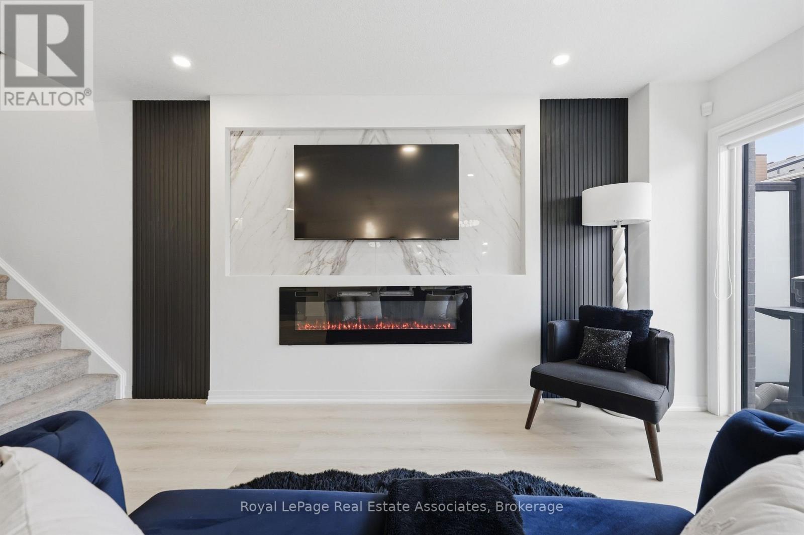 65 DRYDEN LANE - 19