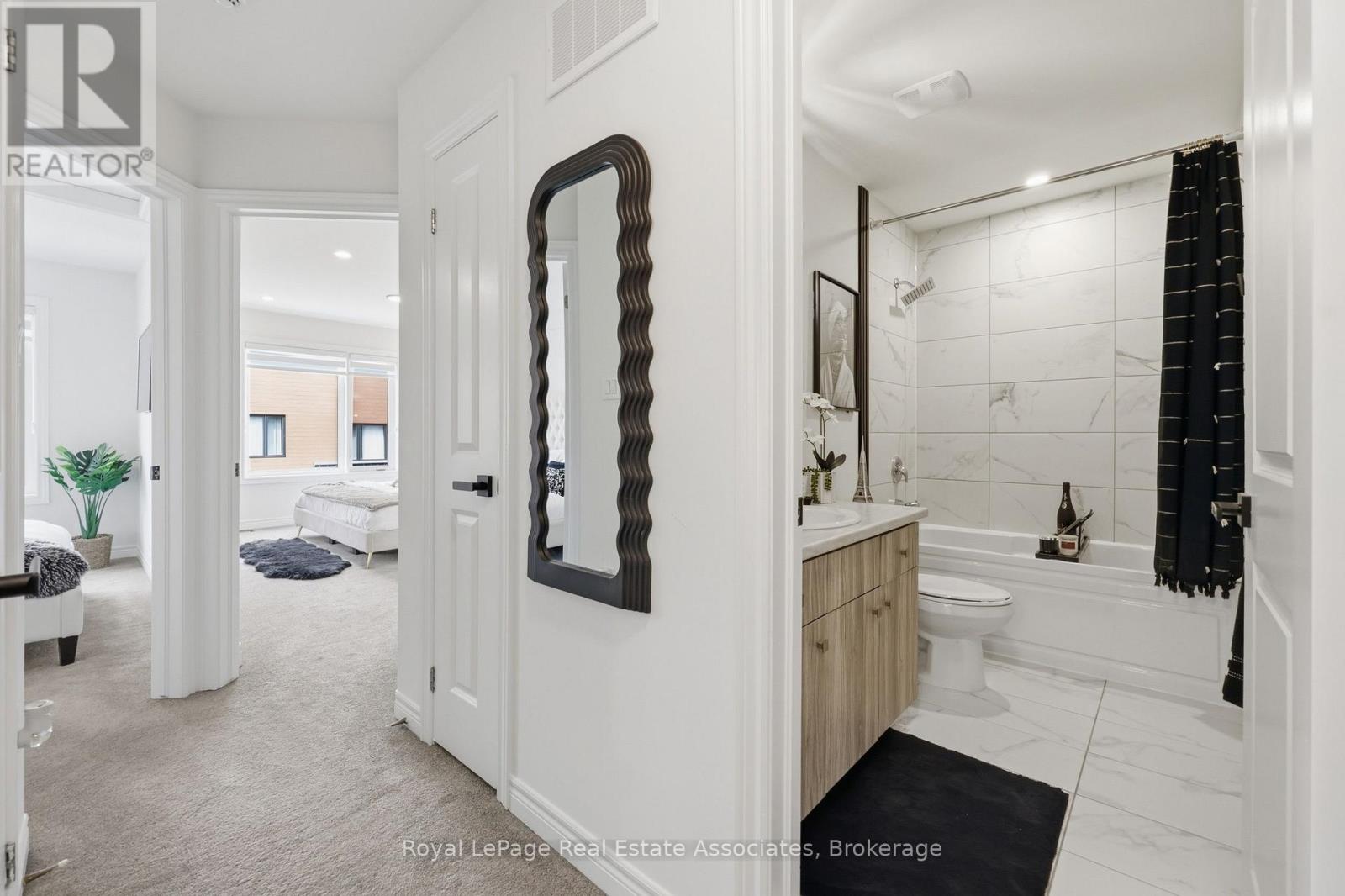 65 DRYDEN LANE - 30