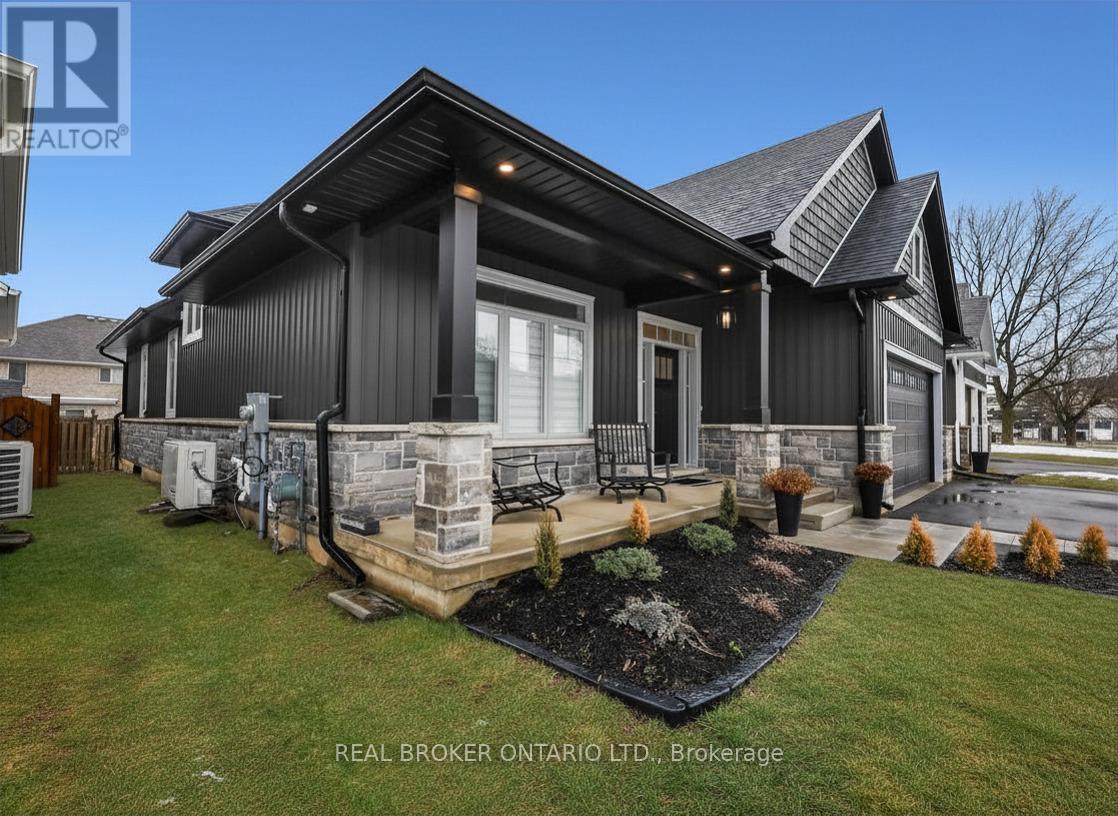 #11 68 CEDAR STREET - 2