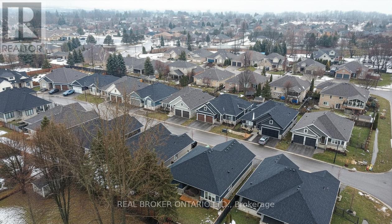 #11 68 CEDAR STREET - Image 27