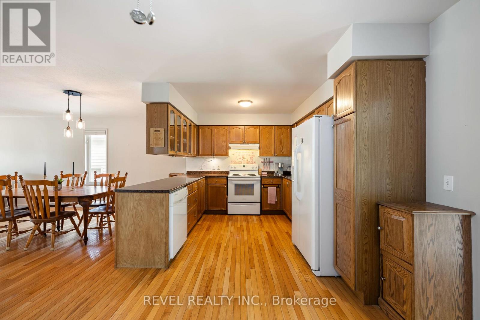441 GREENWOOD STREET - Image 11