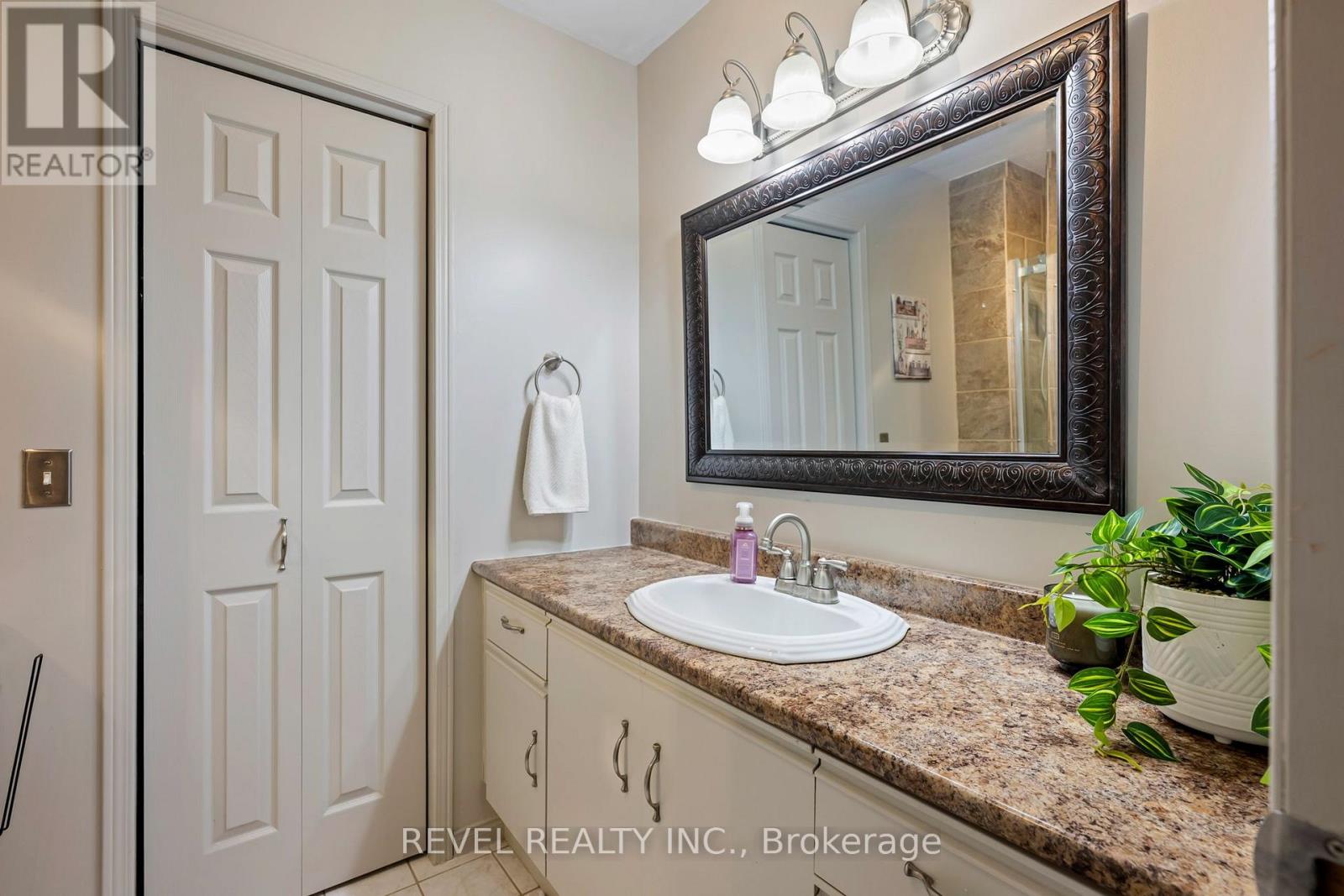 441 GREENWOOD STREET - Image 21