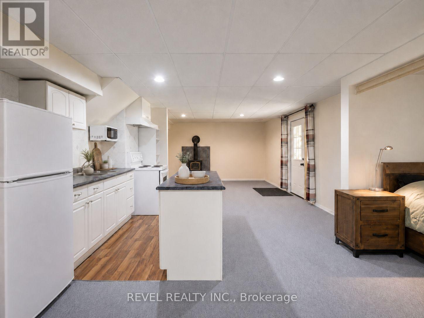 441 GREENWOOD STREET - Image 33