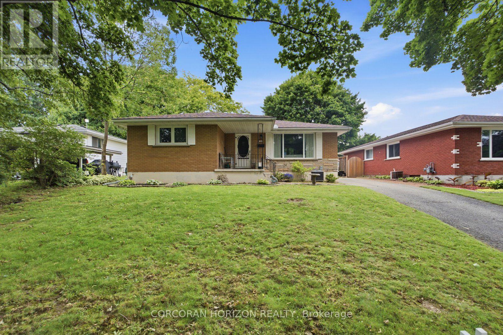 13 MACKAY AVENUE - 1