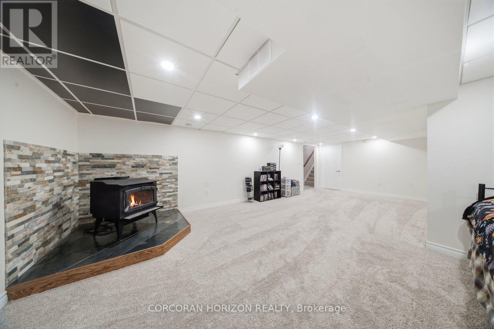 13 MACKAY AVENUE - Image 18