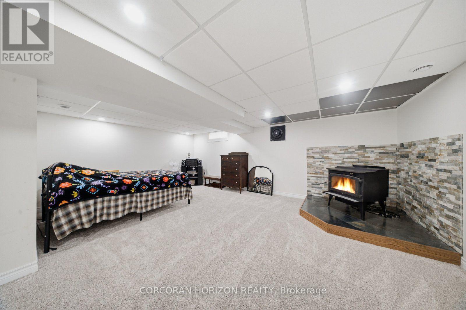 13 MACKAY AVENUE - Image 19