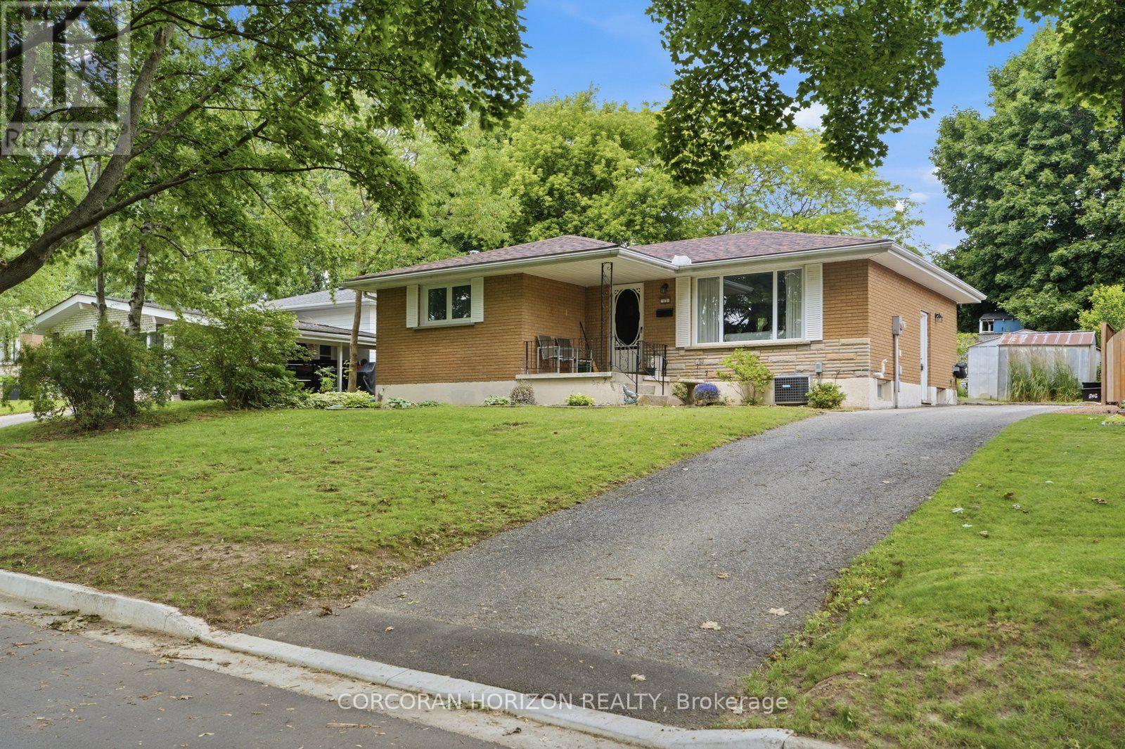 13 MACKAY AVENUE - 2