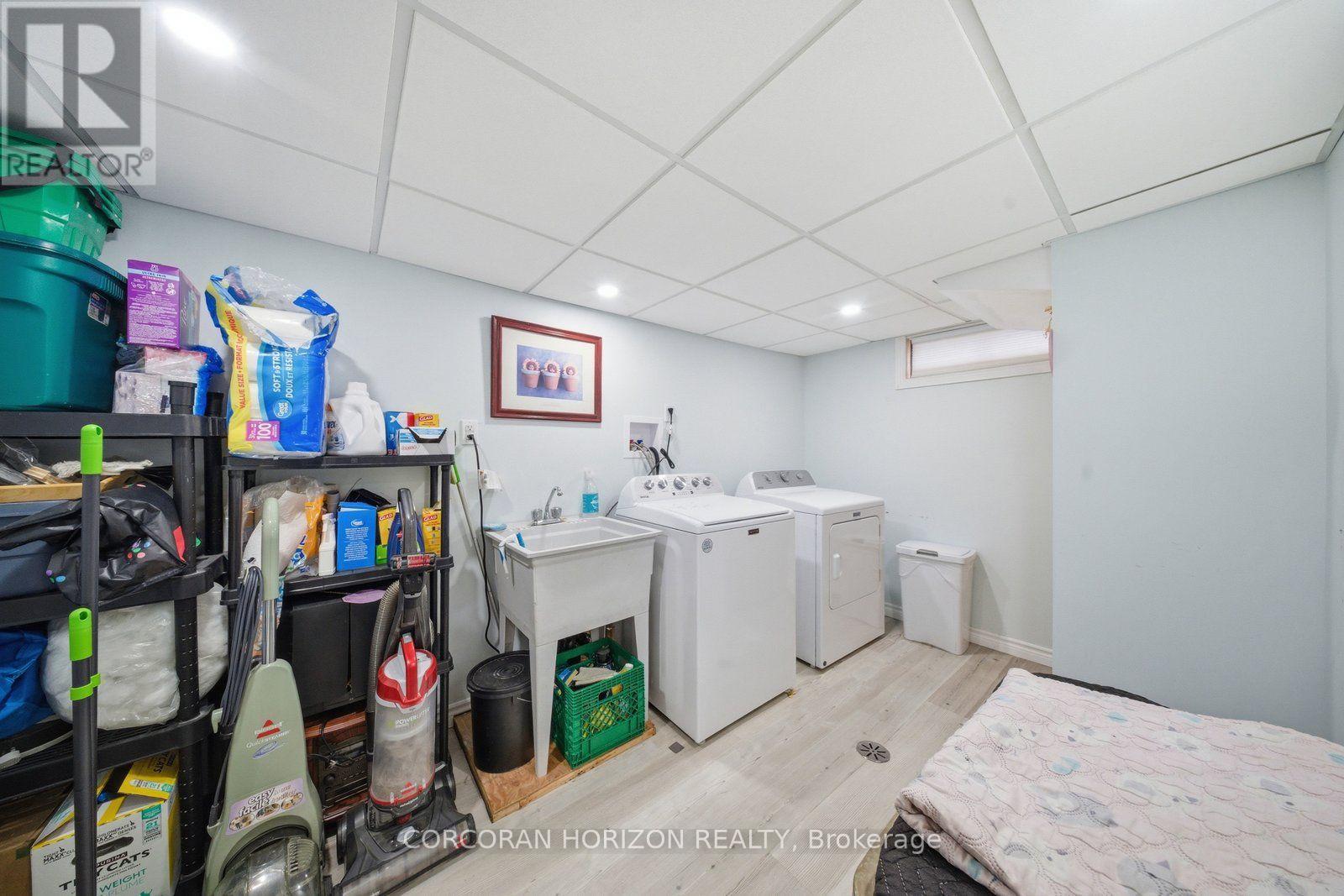 13 MACKAY AVENUE - 24