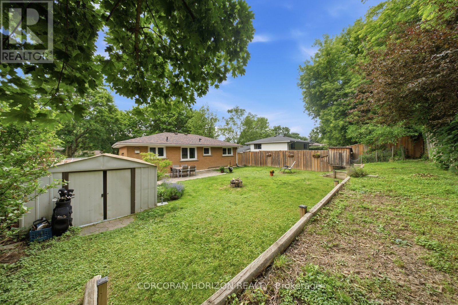 13 MACKAY AVENUE - 32