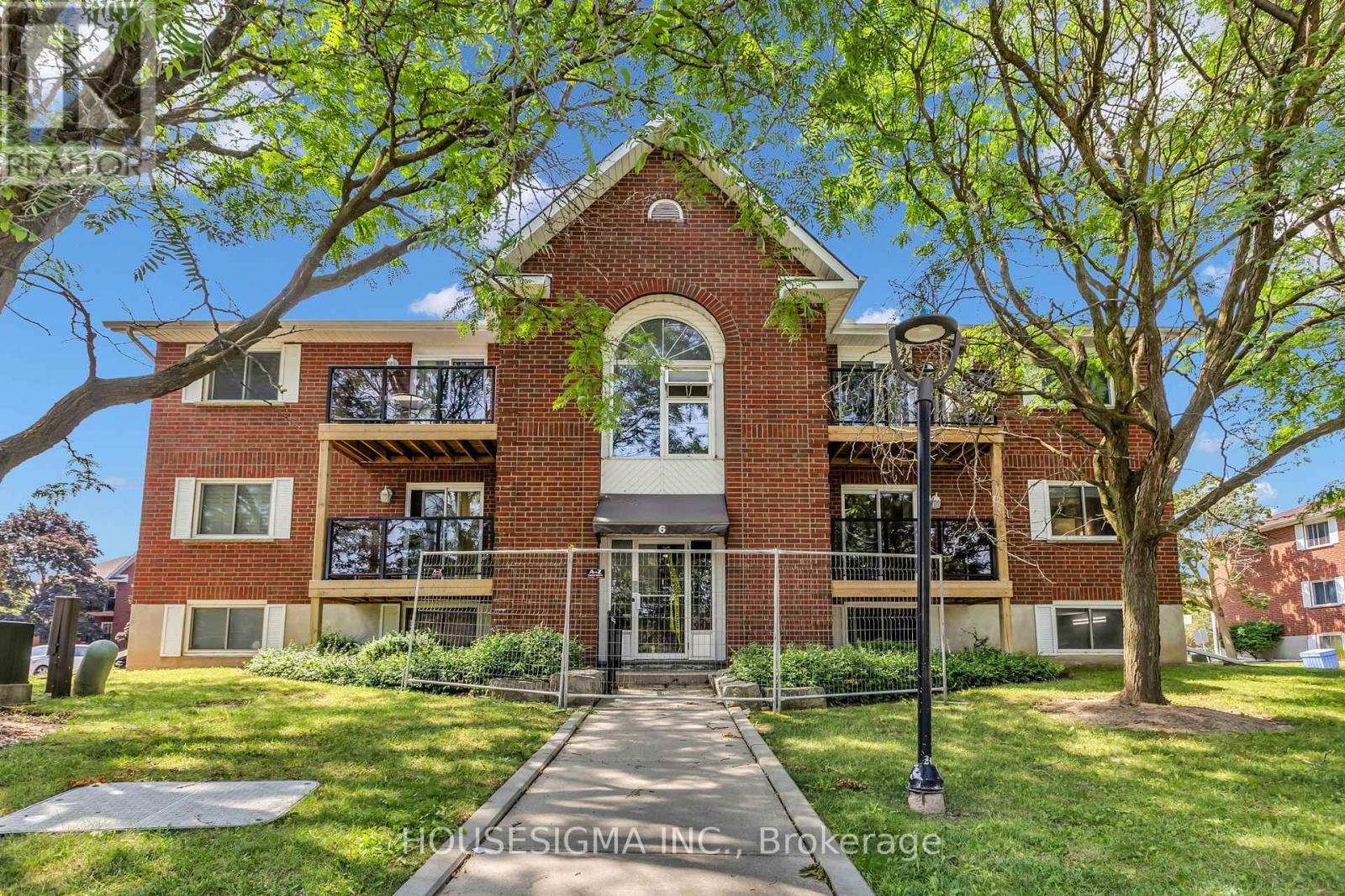 #606 565 GREENFIELD AVENUE - 1