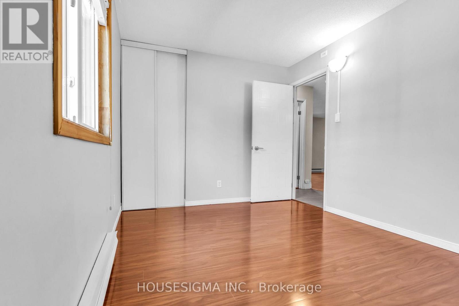 #606 565 GREENFIELD AVENUE - 12