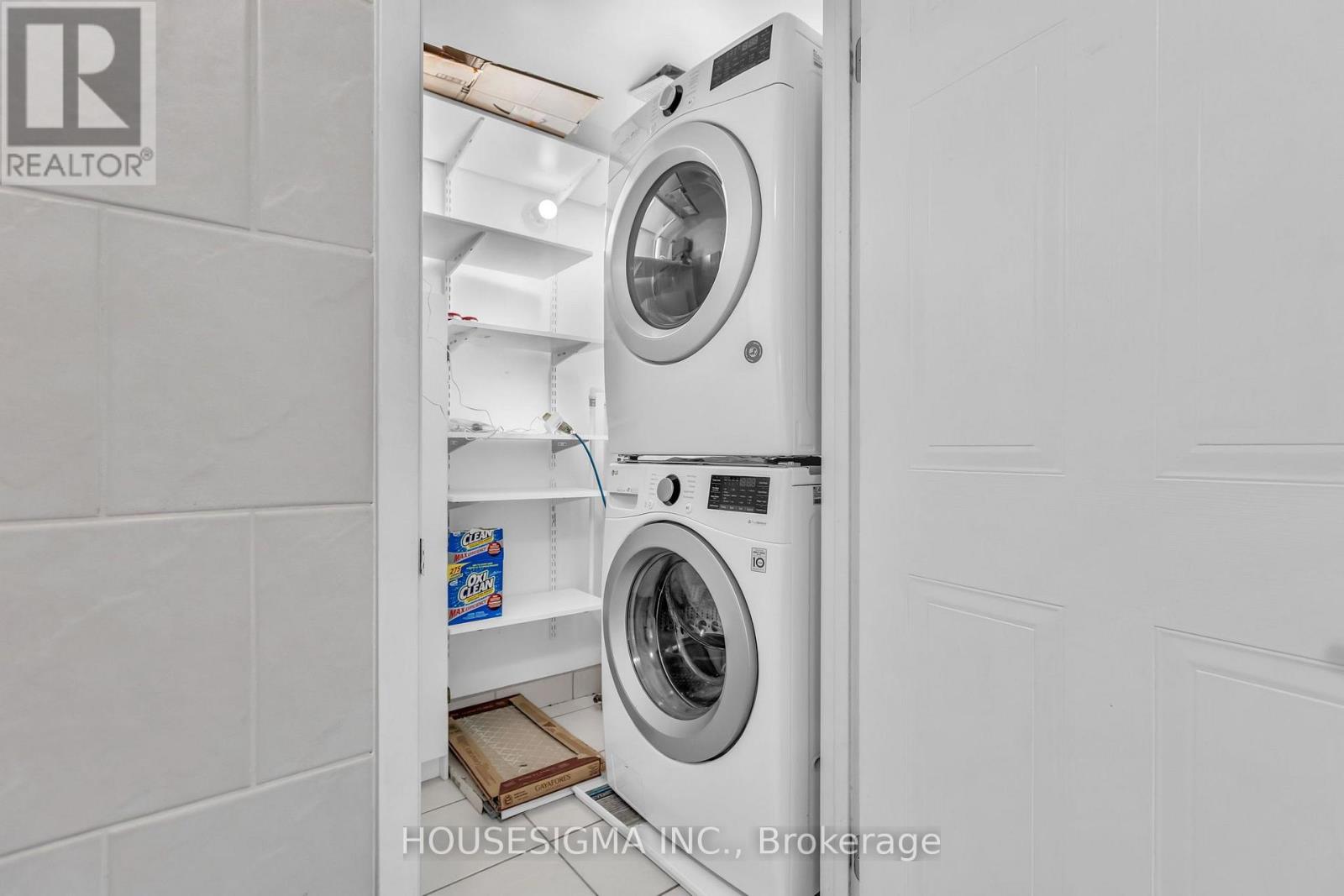 #606 565 GREENFIELD AVENUE - 21