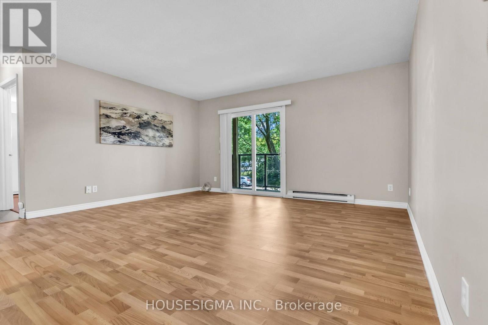 #606 565 GREENFIELD AVENUE - 5