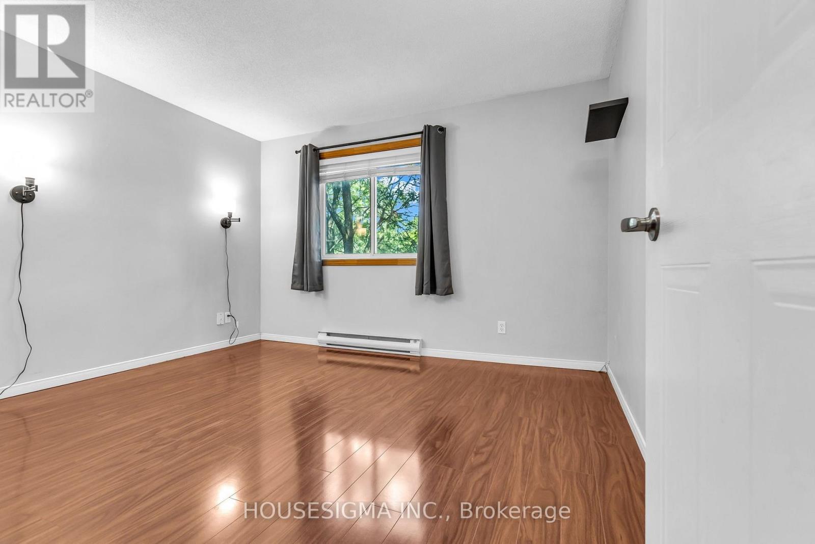 #606 565 GREENFIELD AVENUE - 9