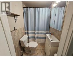 1143 Langlois, Windsor, ON N9A2H4 Photo 7