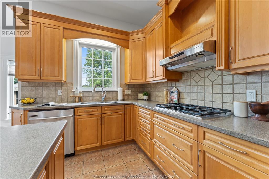476 Mei Lin CRESCENT - 12