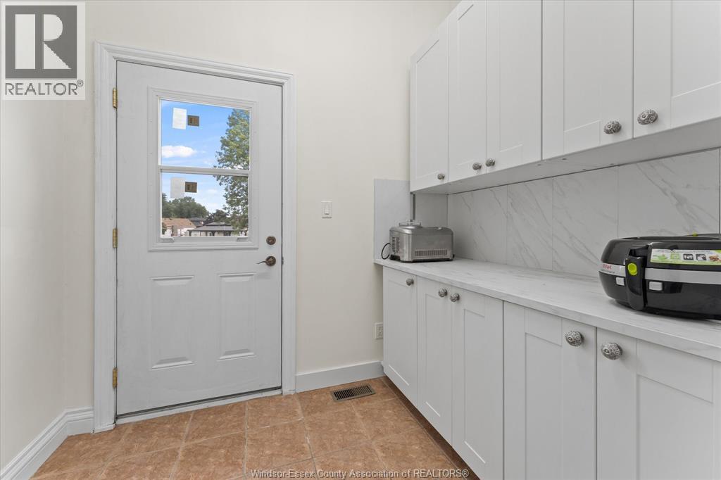476 Mei Lin CRESCENT - Image 15