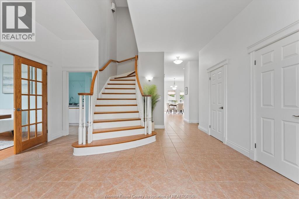 476 Mei Lin CRESCENT - Image 3