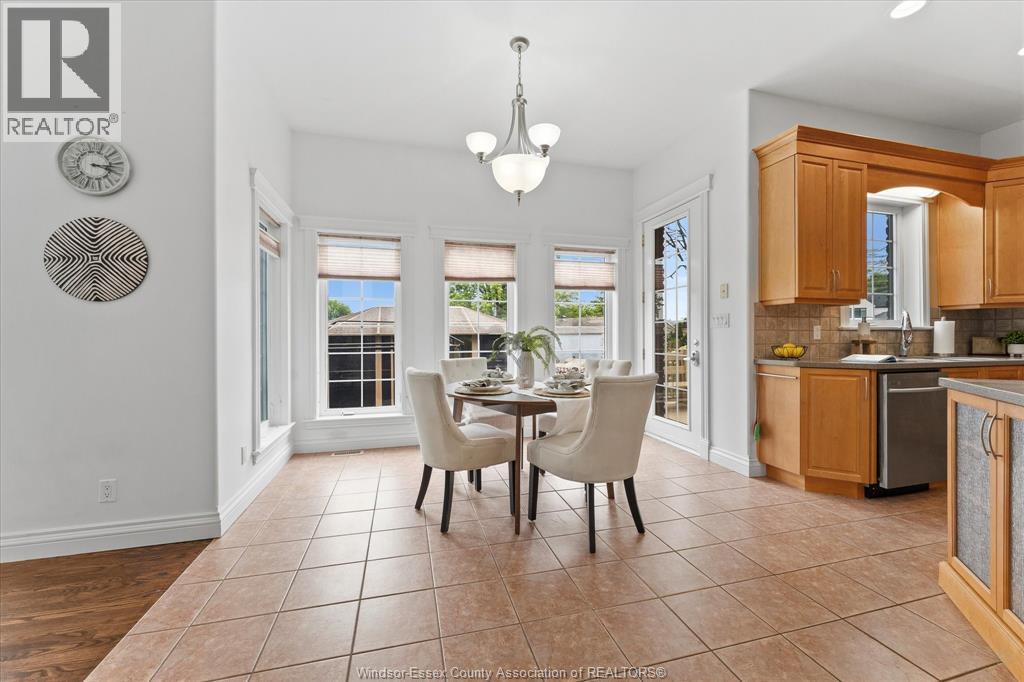 476 Mei Lin CRESCENT - 7
