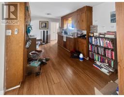 25 Wilsonville Avenue thumbnail 15