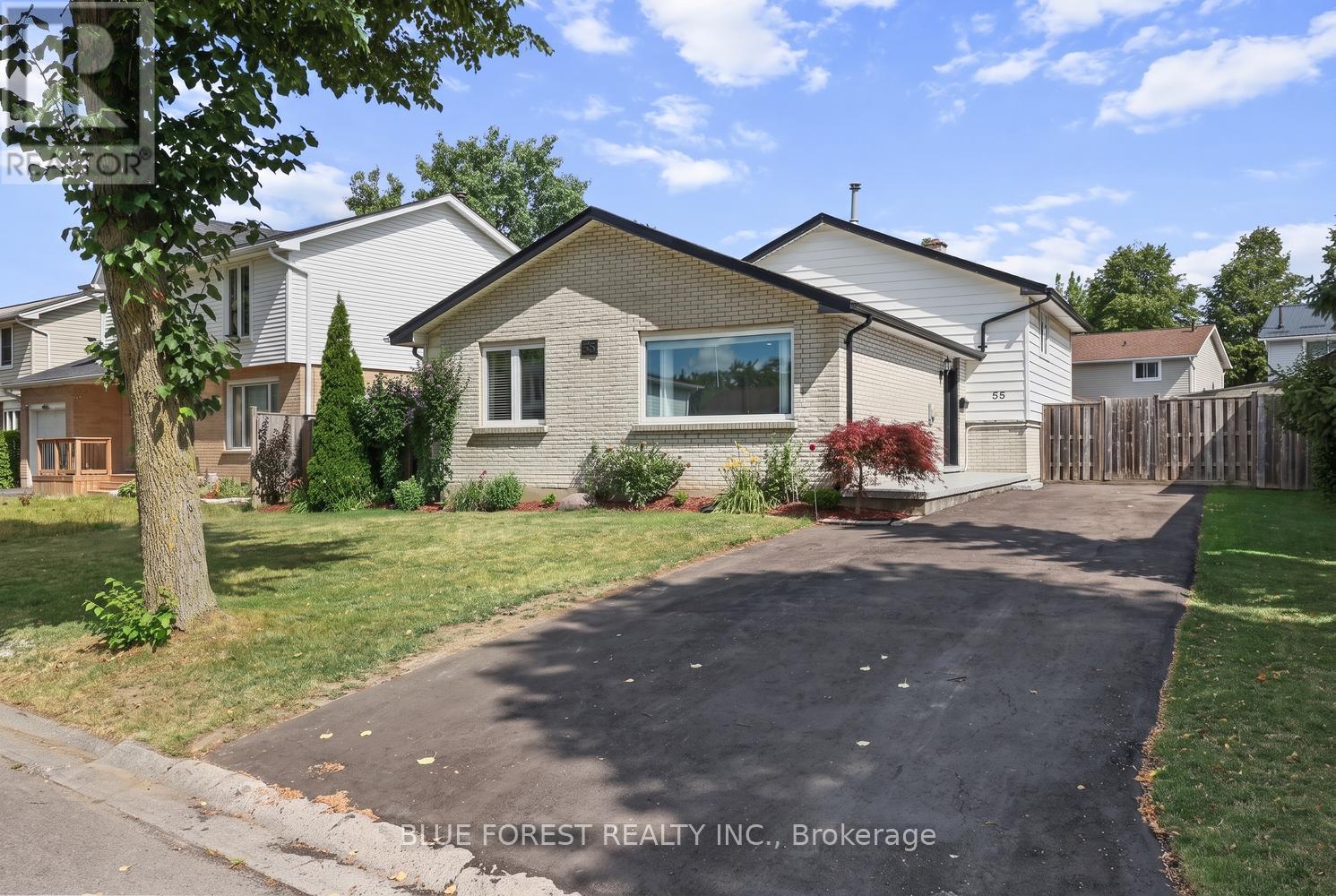 55 ARCHER CRESCENT - 1