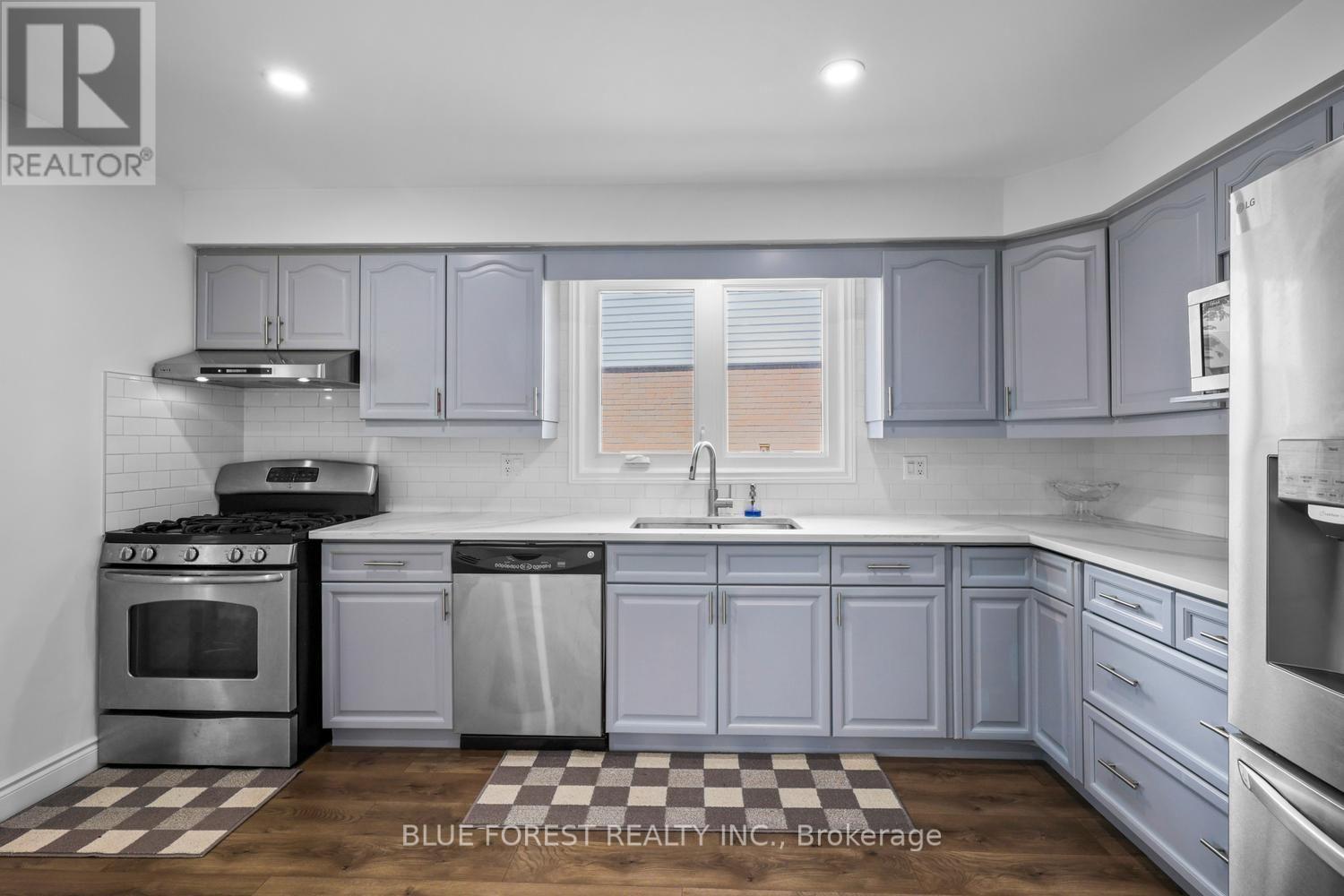 55 ARCHER CRESCENT - 13