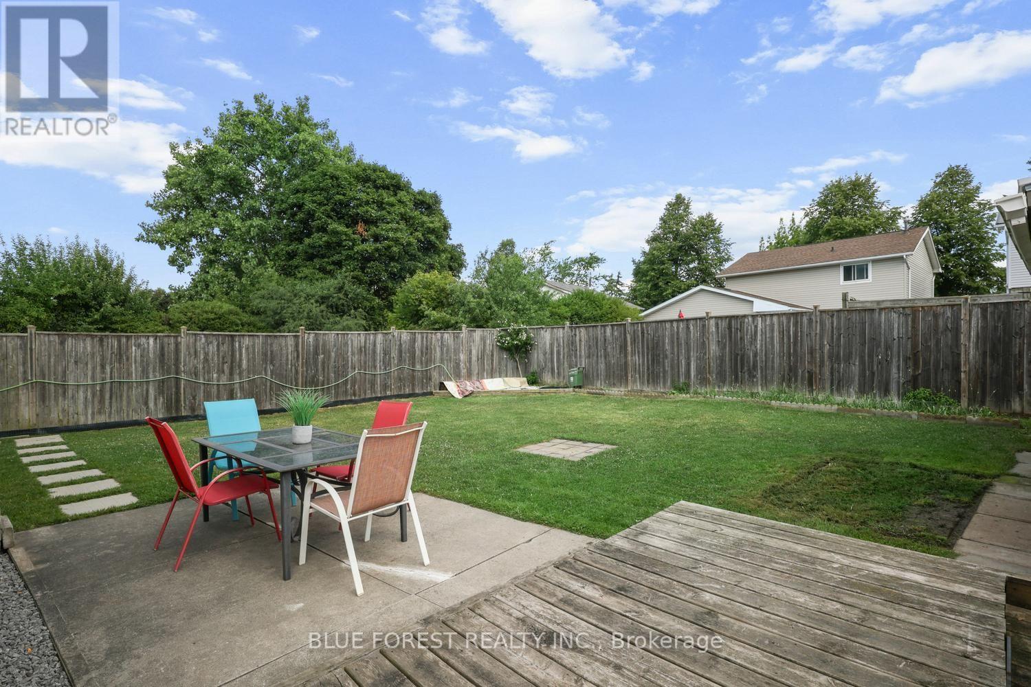 55 ARCHER CRESCENT - 35