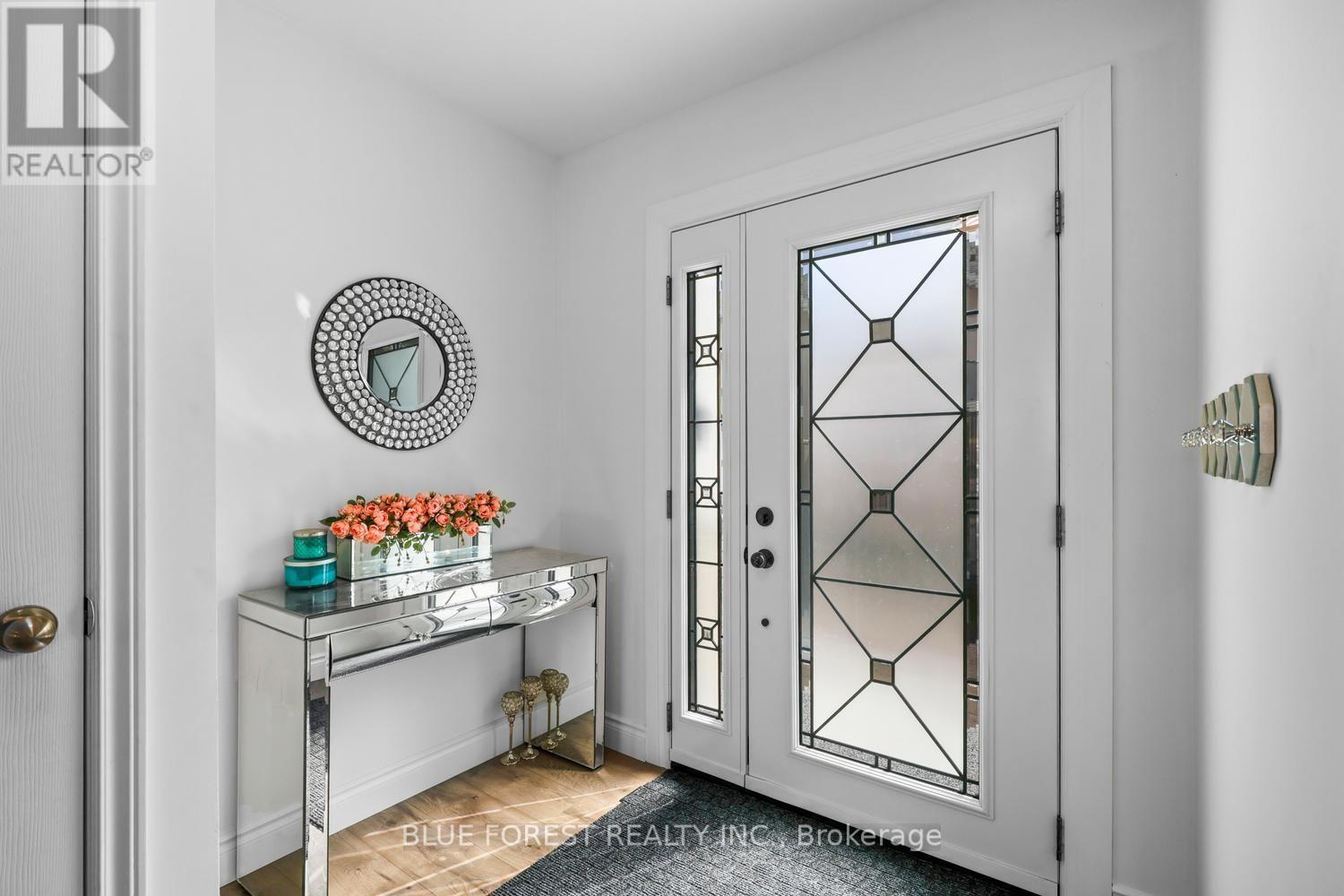 55 ARCHER CRESCENT - Image 4