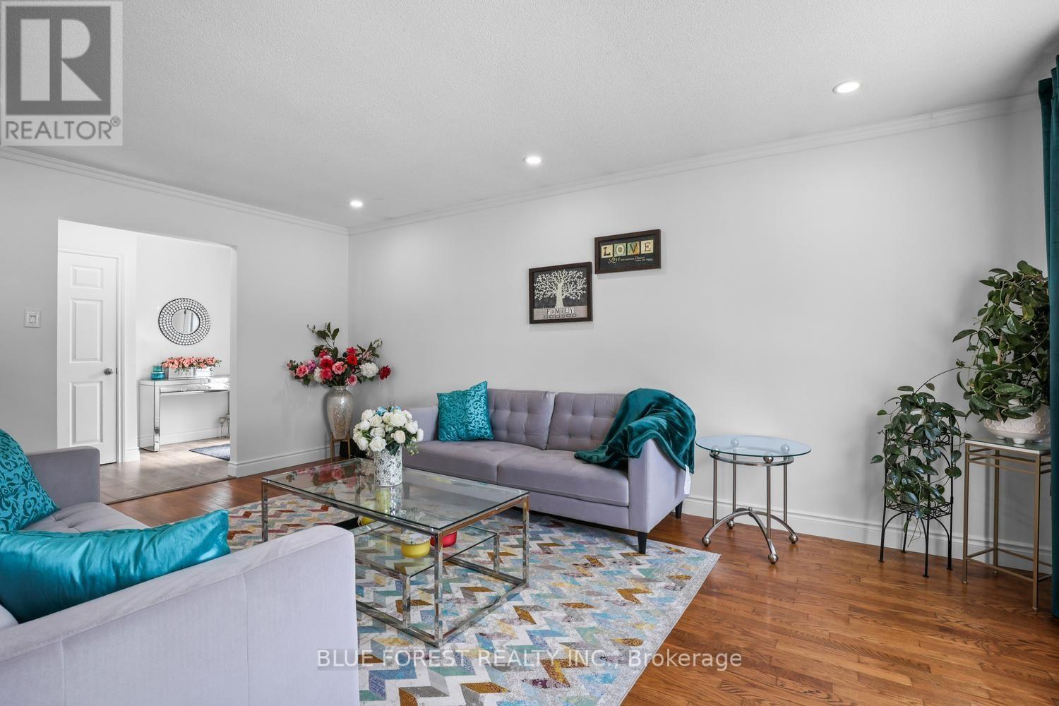 55 ARCHER CRESCENT - 7