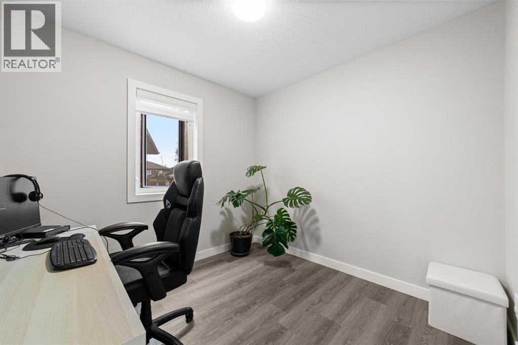 4408B 73 Street - 12