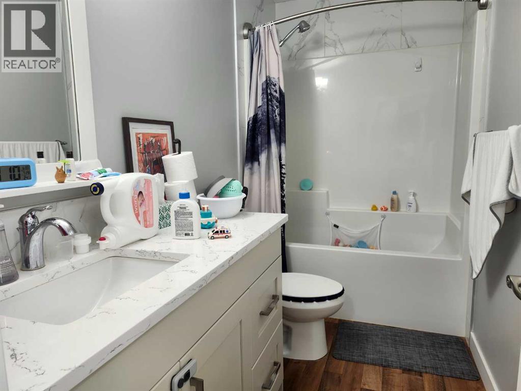 153 10 Avenue - Photo 11