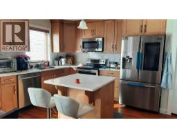 5pc Bathroom - 153 10 Avenue, Drumheller, AB T0J0Y6 Photo 8