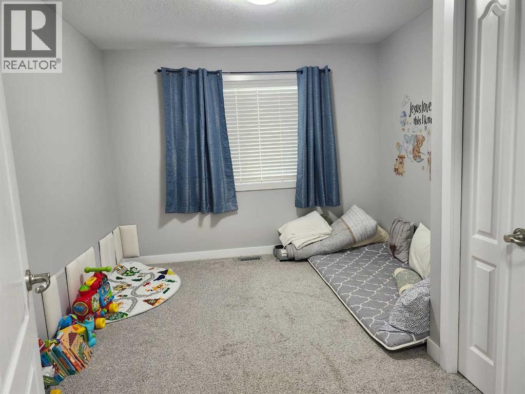153 10 Avenue - Photo 10