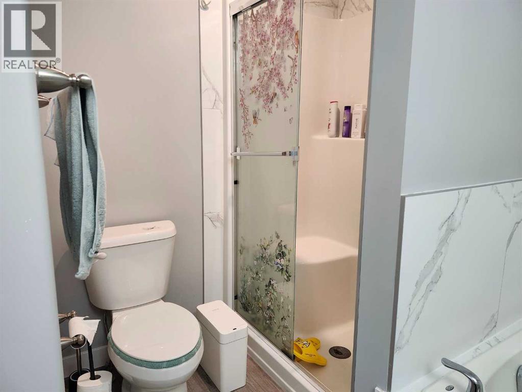 153 10 Avenue - Photo 17