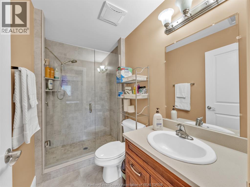 #402 8475 WYANDOTTE East - Image 31
