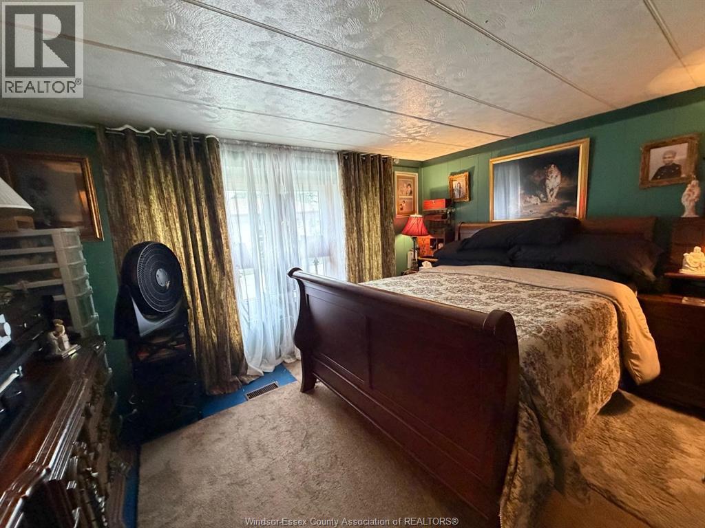 80 SUNCREST DRIVE - 25