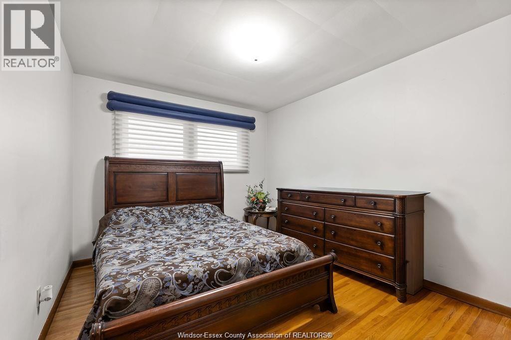 1670 CAMPBELL AVENUE - Image 11