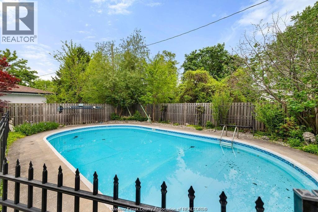 1670 CAMPBELL AVENUE - Image 19