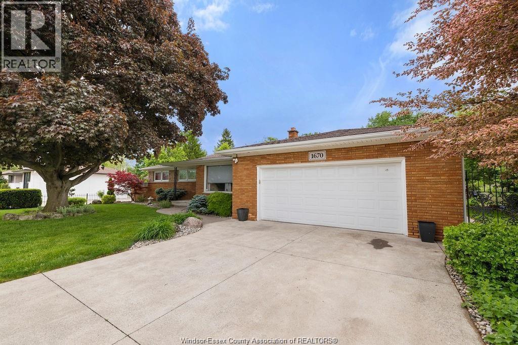 1670 CAMPBELL AVENUE - Image 3