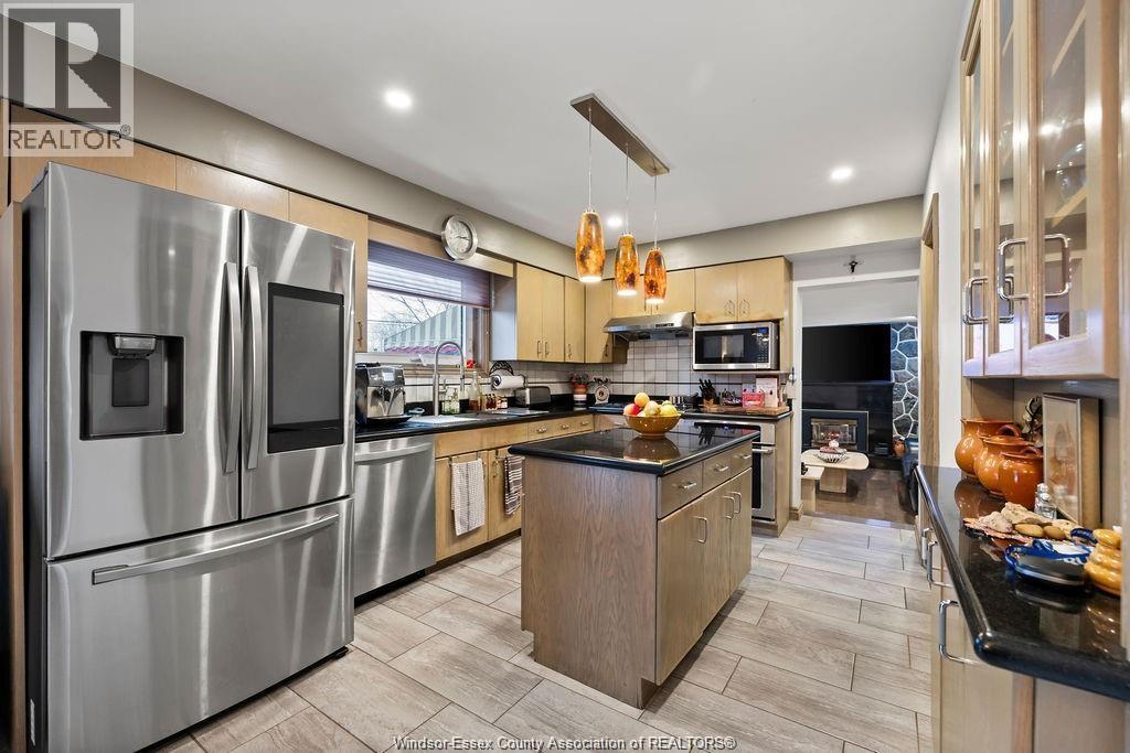 1670 CAMPBELL AVENUE - Image 7