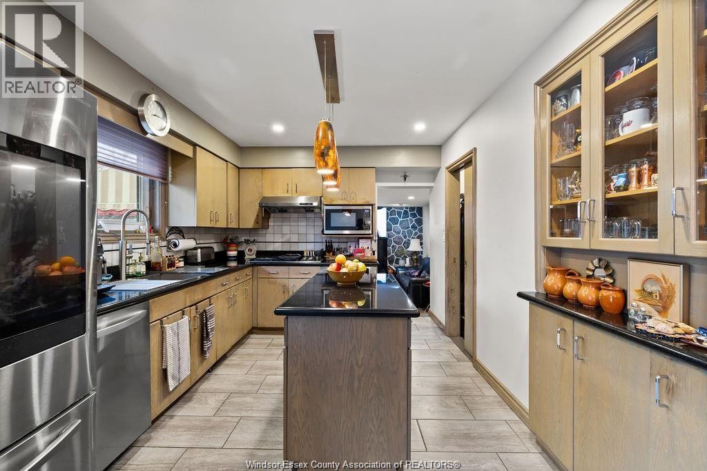 1670 CAMPBELL AVENUE - Image 8