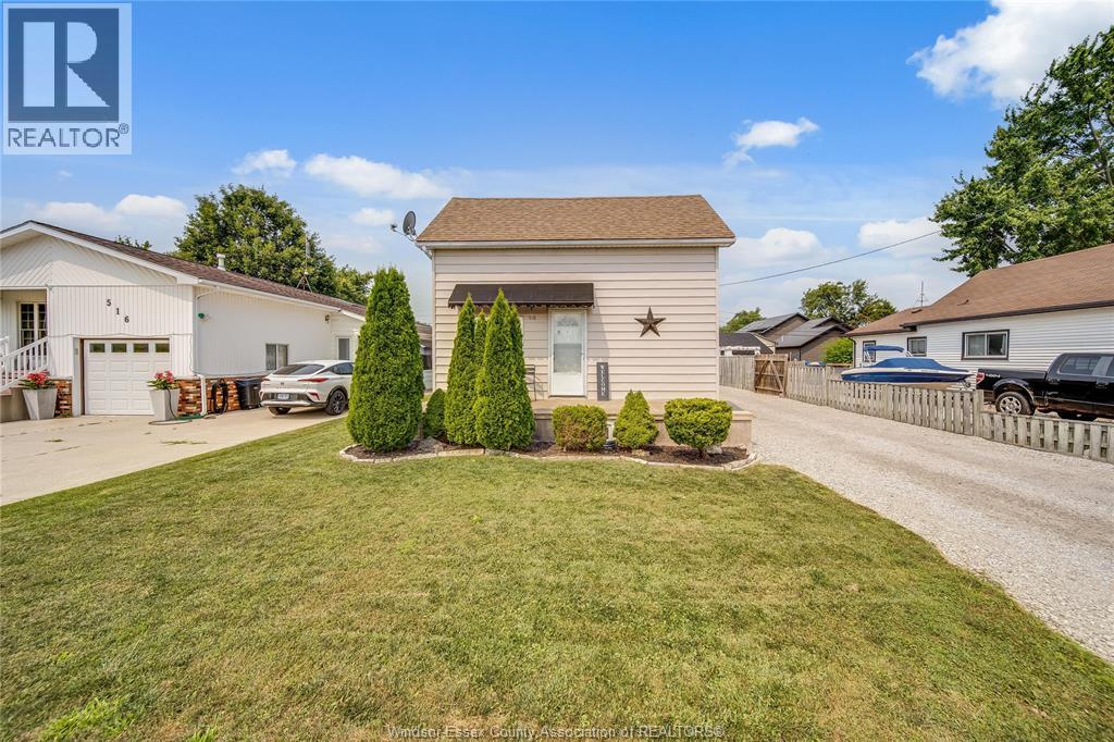 518 ARQUETTE AVENUE - 1