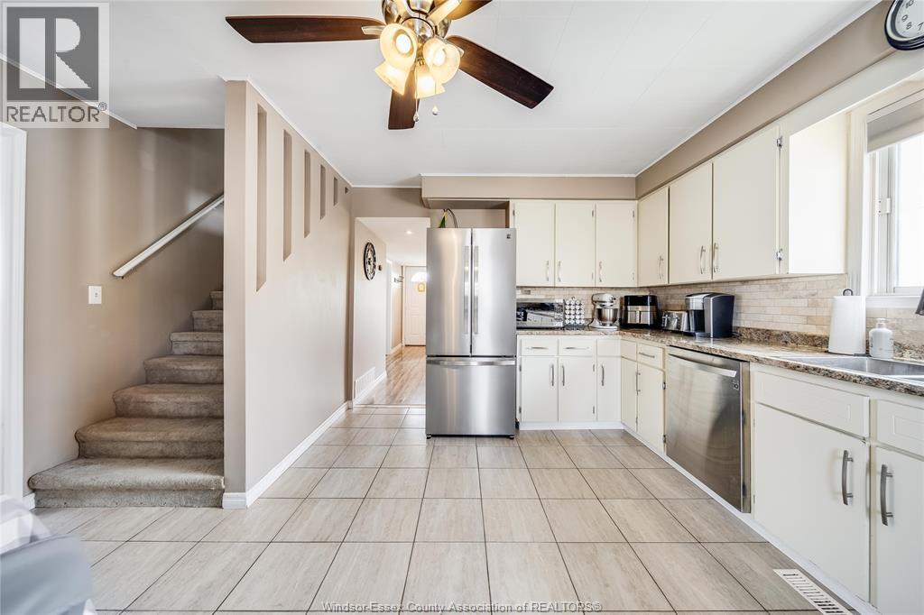518 ARQUETTE AVENUE - 10