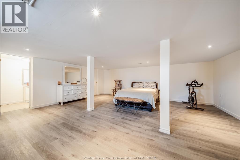 518 ARQUETTE AVENUE - 22